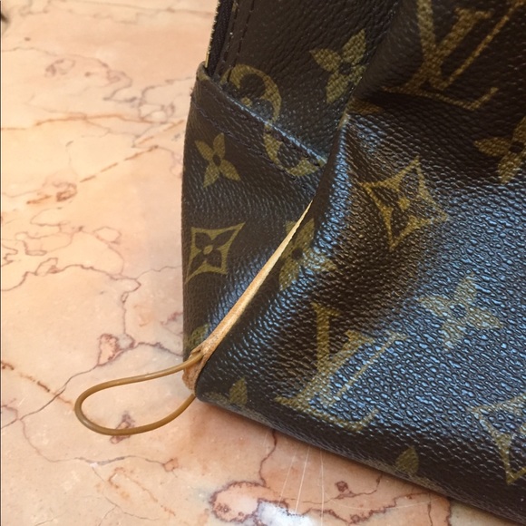 Louis Vuitton Monogram Manhattan GM - Picture 3 of 8